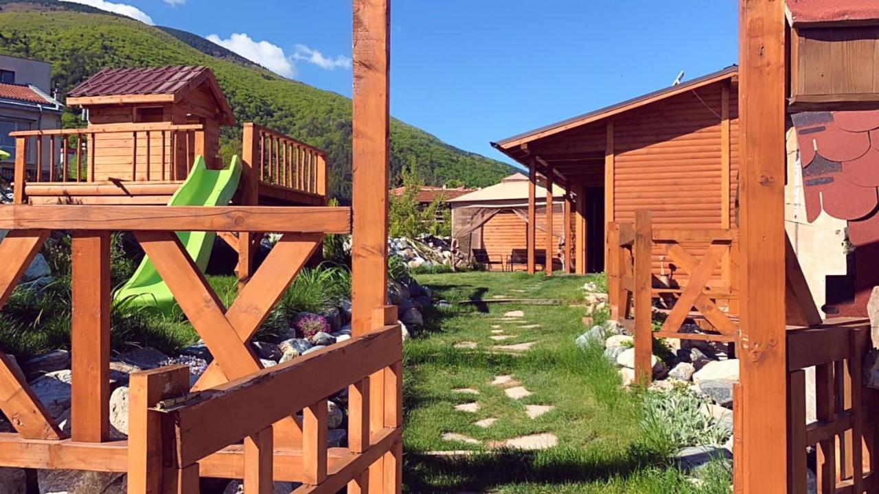 Hotel Тихият Кът Saparewa Banja Zewnętrze zdjęcie